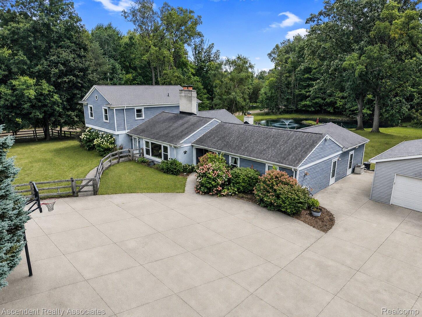 6157 Blue Beech Court Property Photo 1