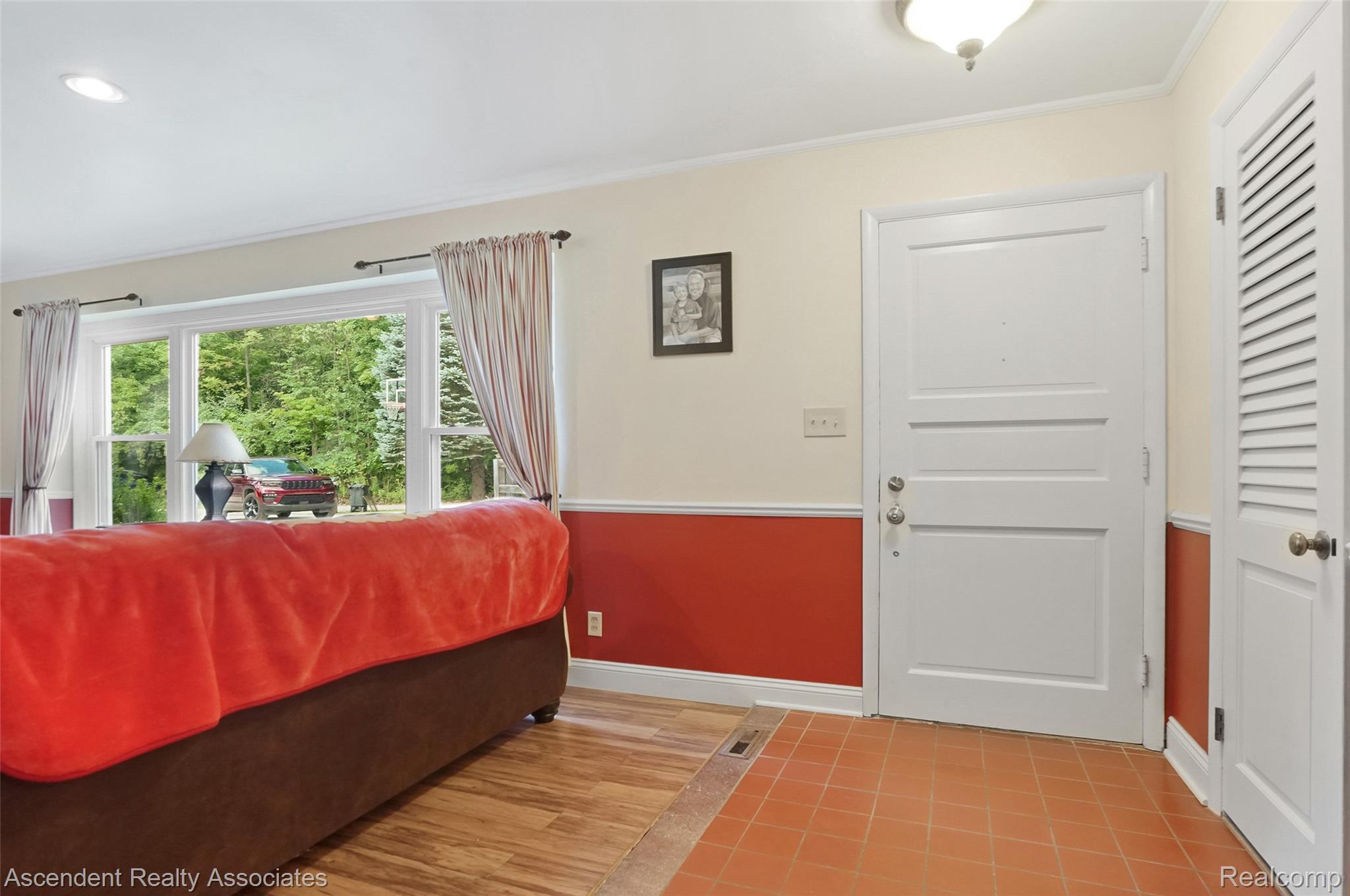 6157 Blue Beech Court Property Photo 5