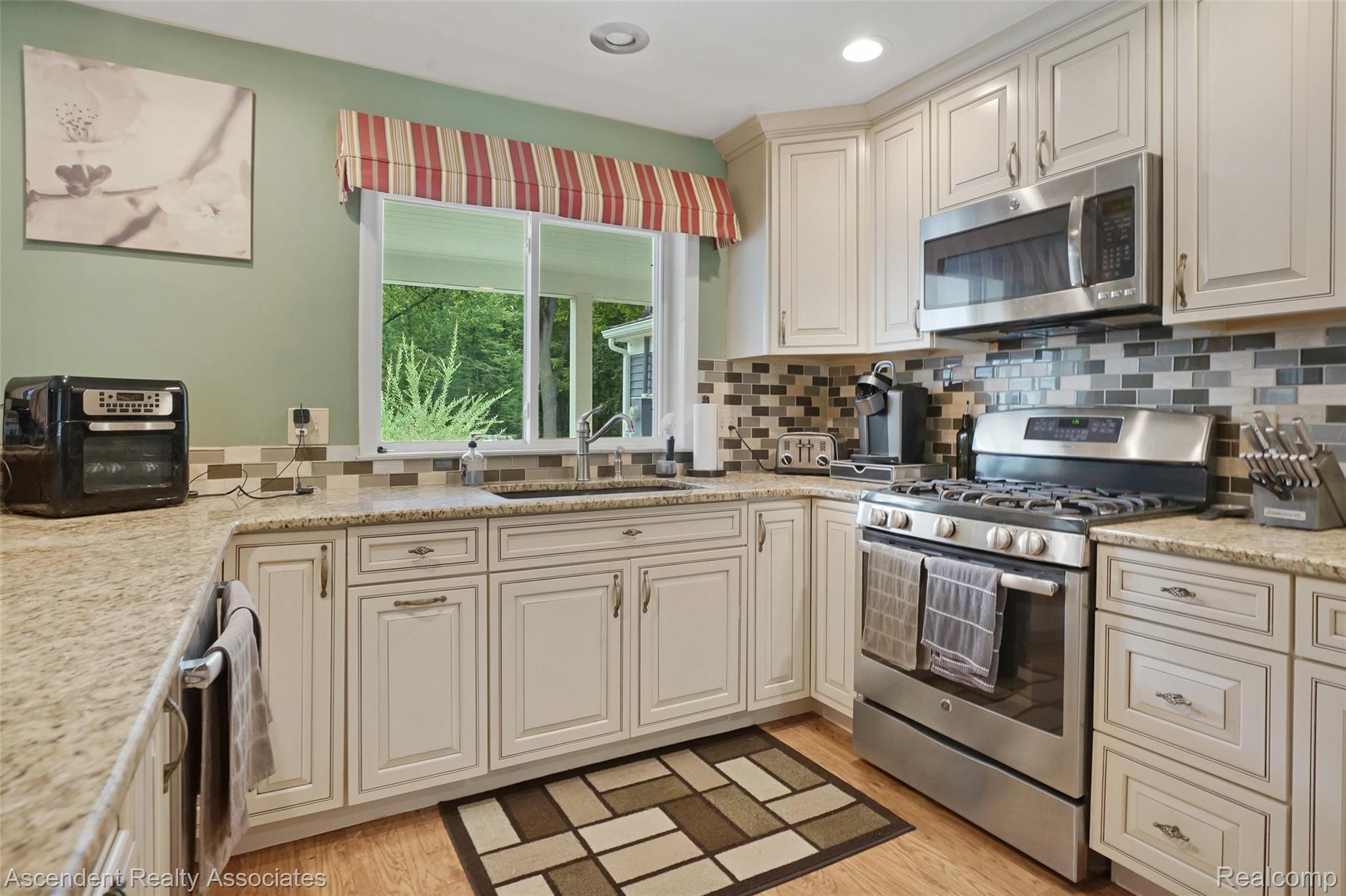 6157 Blue Beech Court Property Photo 10