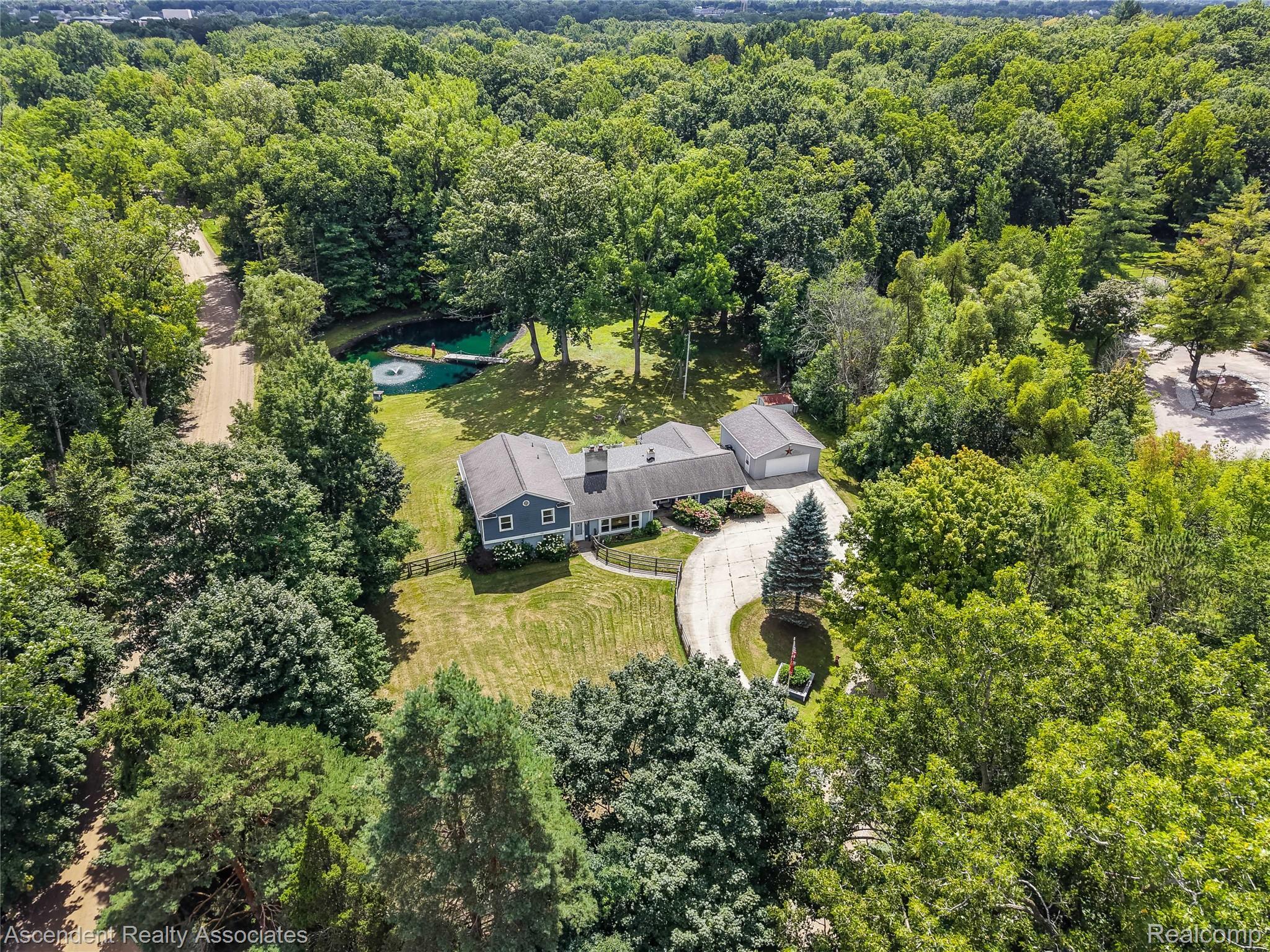 6157 Blue Beech Court Property Photo 28