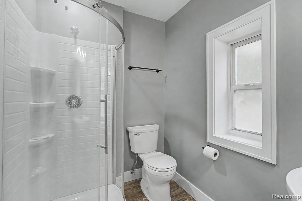2510 Lakeside Drive Property Photo 33