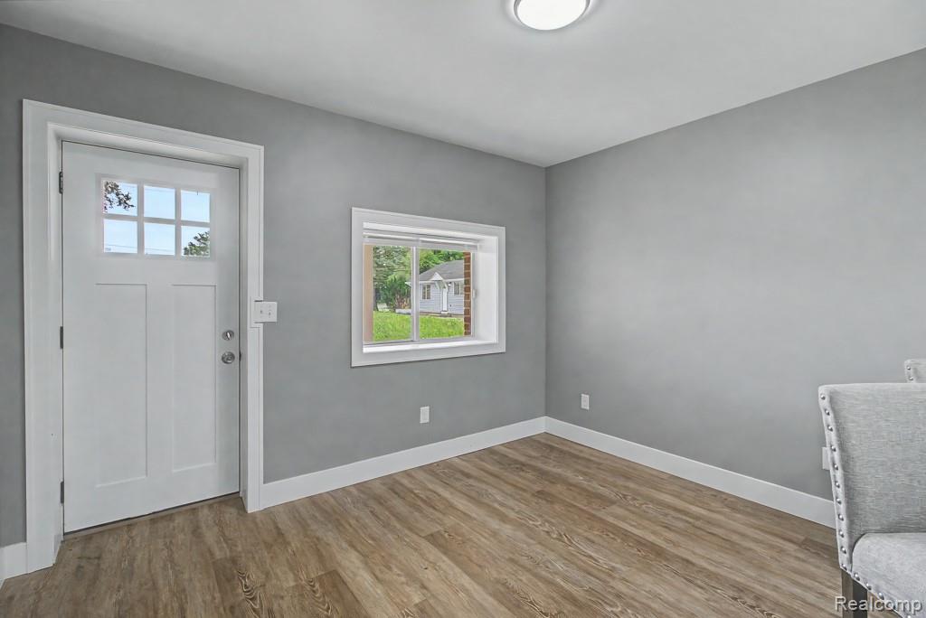 2510 Lakeside Drive Property Photo 37