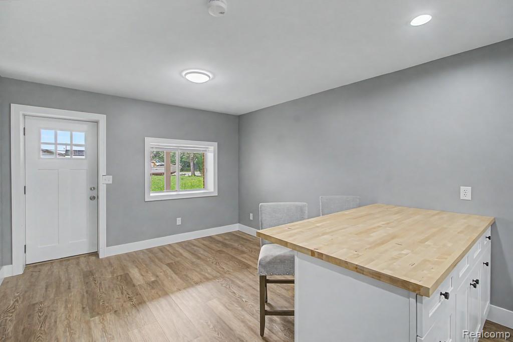 2510 Lakeside Drive Property Photo 43