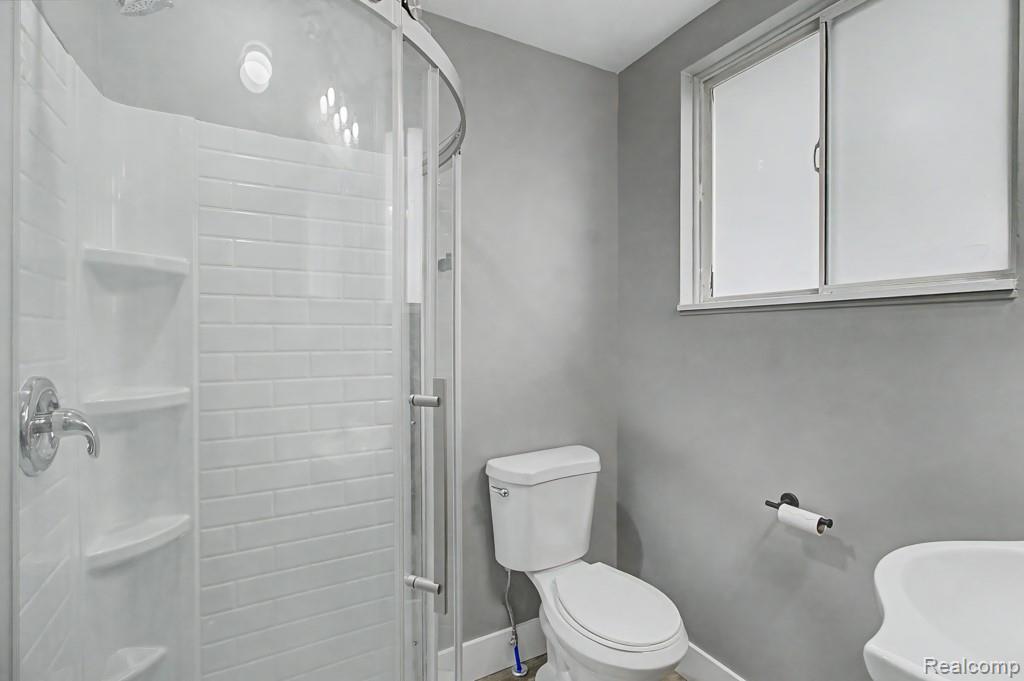 2510 Lakeside Drive Property Photo 44