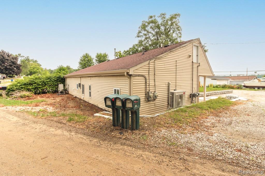 2510 Lakeside Drive Property Photo 53
