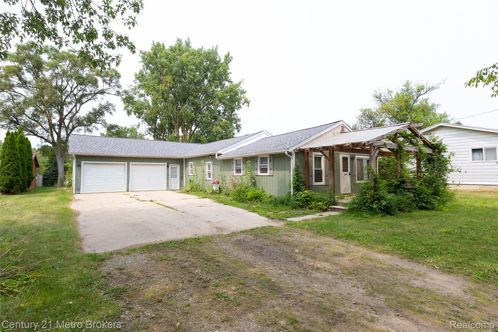 3063 Stockbridge Street Property Photo 1