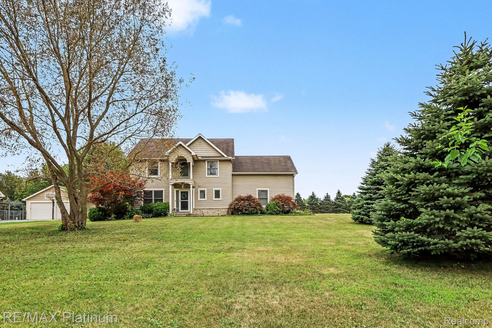 9731 Fountain Lane Property Photo 1