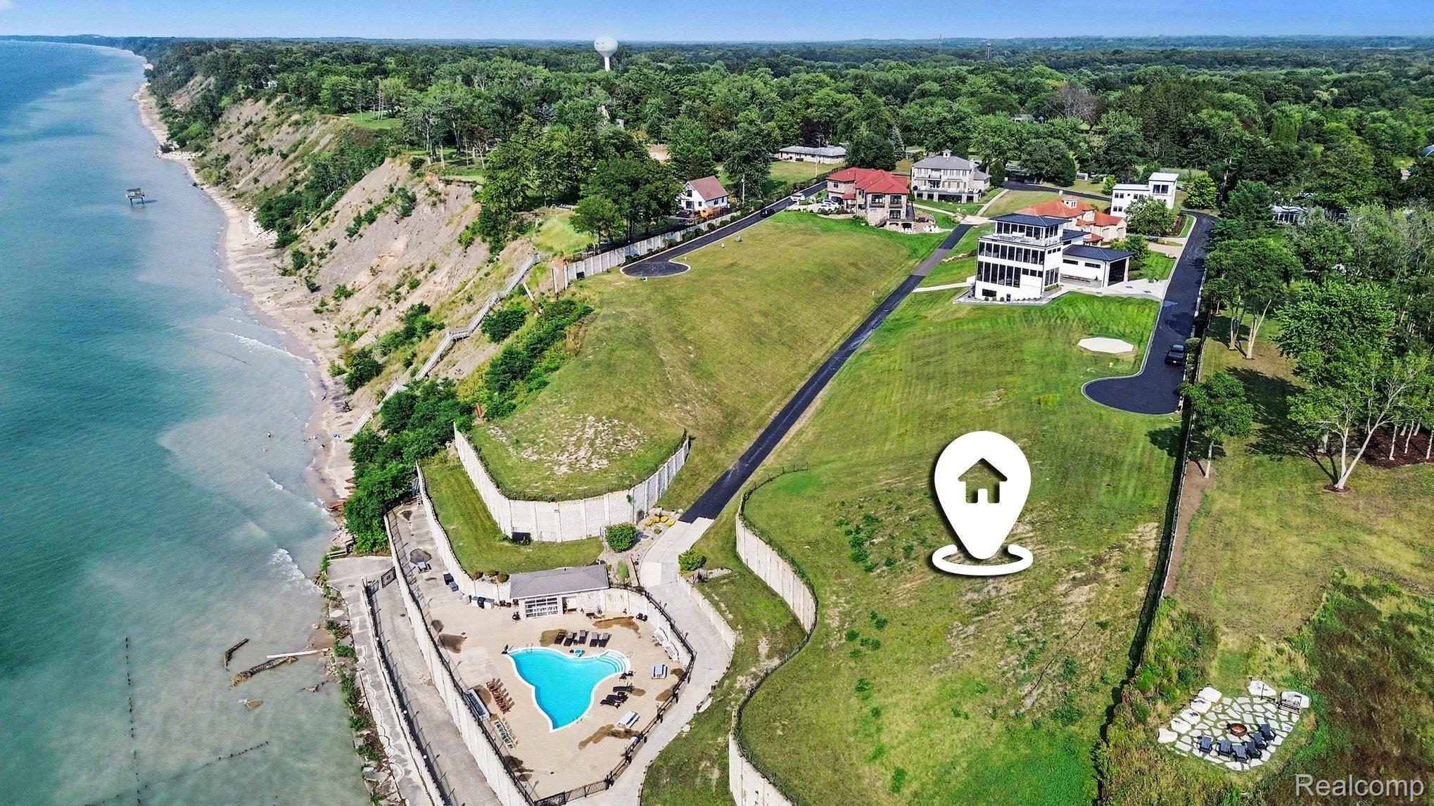 603 Sul Lago Property Photo 3