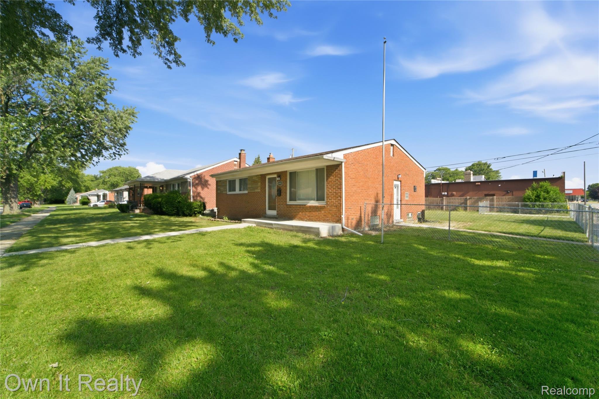 24985 Mabray Avenue Property Photo 2