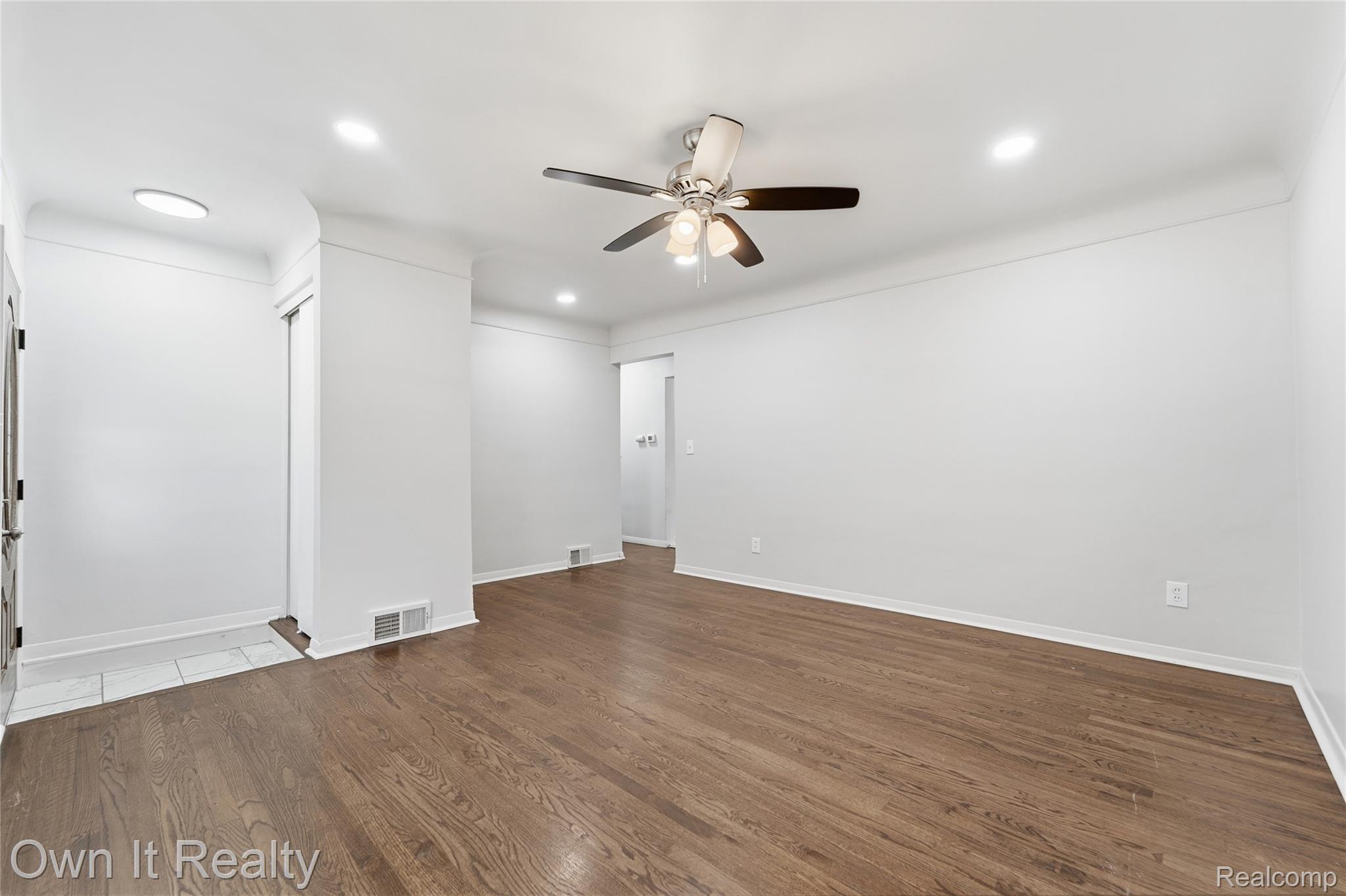 24985 Mabray Avenue Property Photo 5