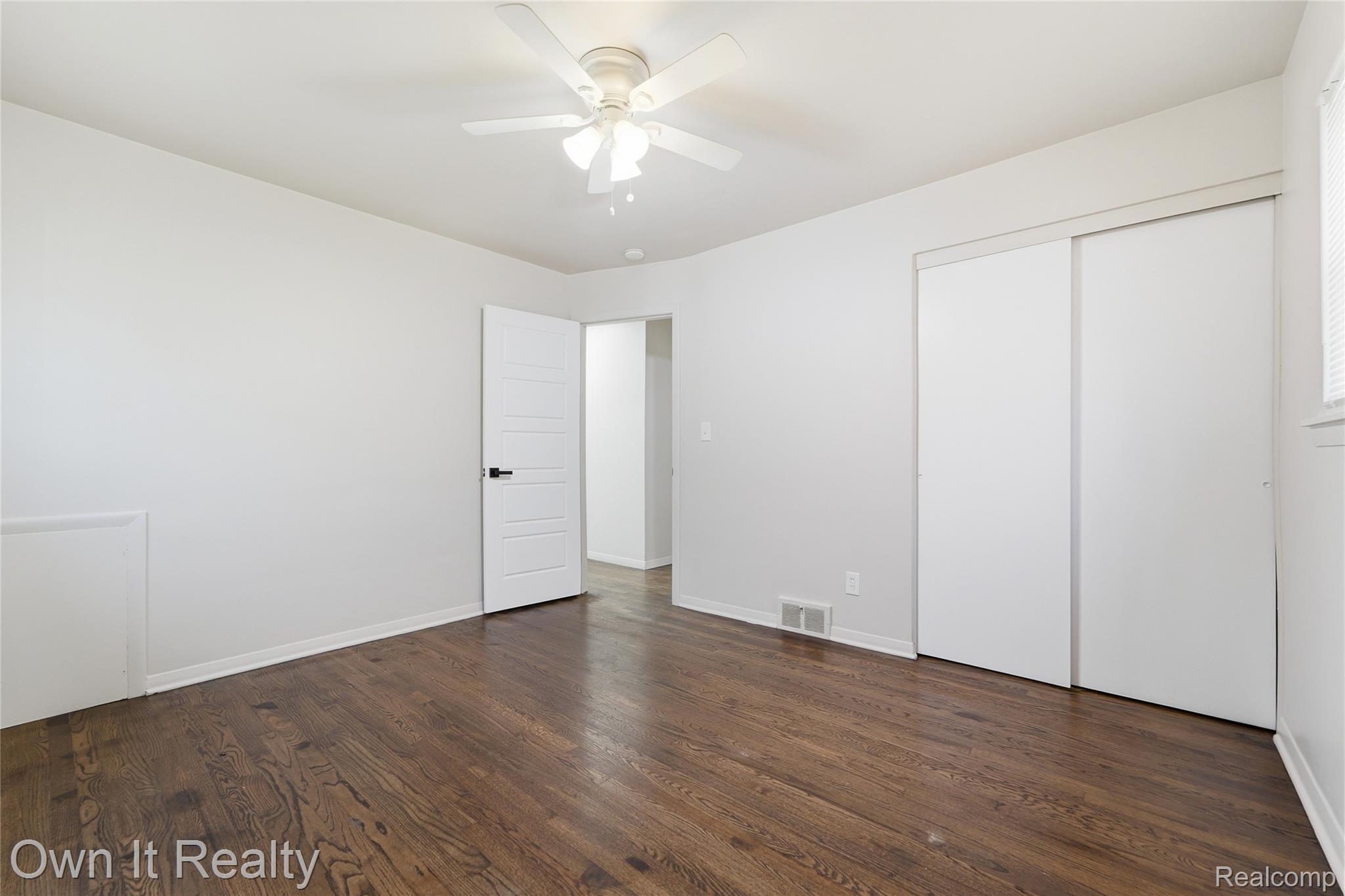 24985 Mabray Avenue Property Photo 8