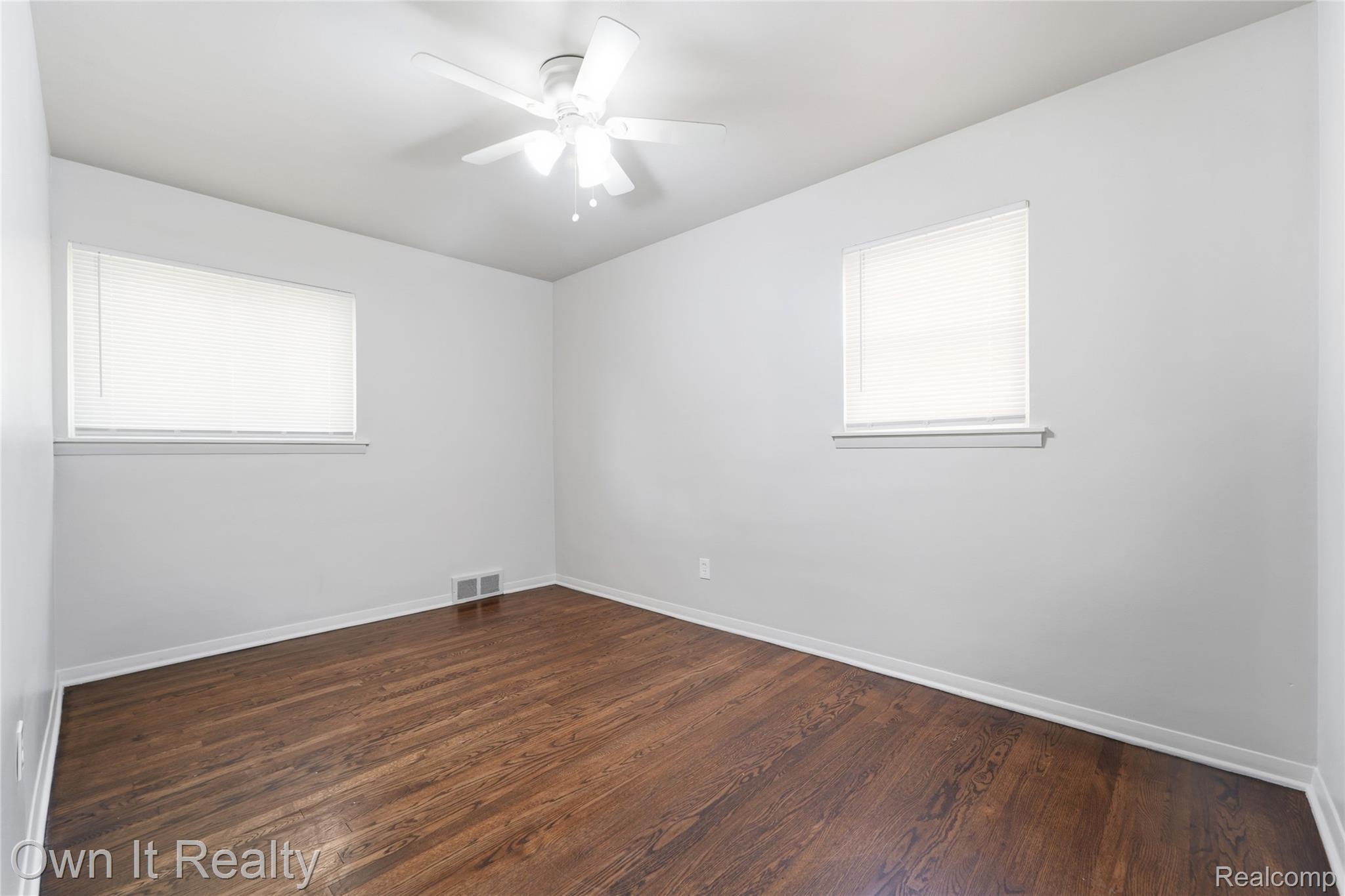 24985 Mabray Avenue Property Photo 11
