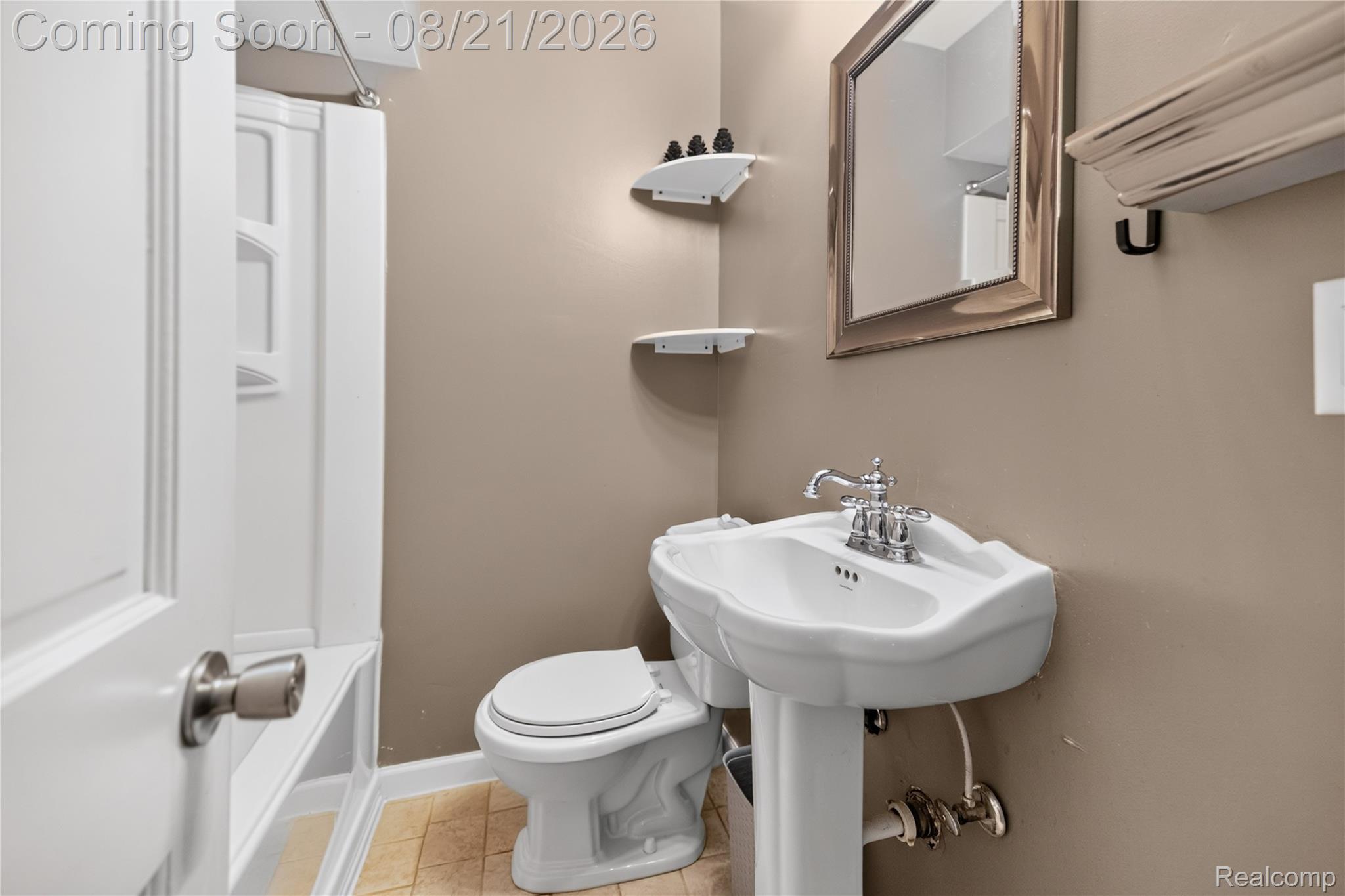25478 6th Street Property Photo 10