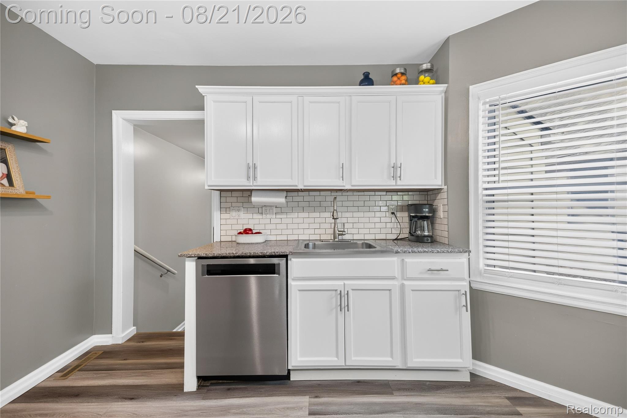 25478 6th Street Property Photo 15