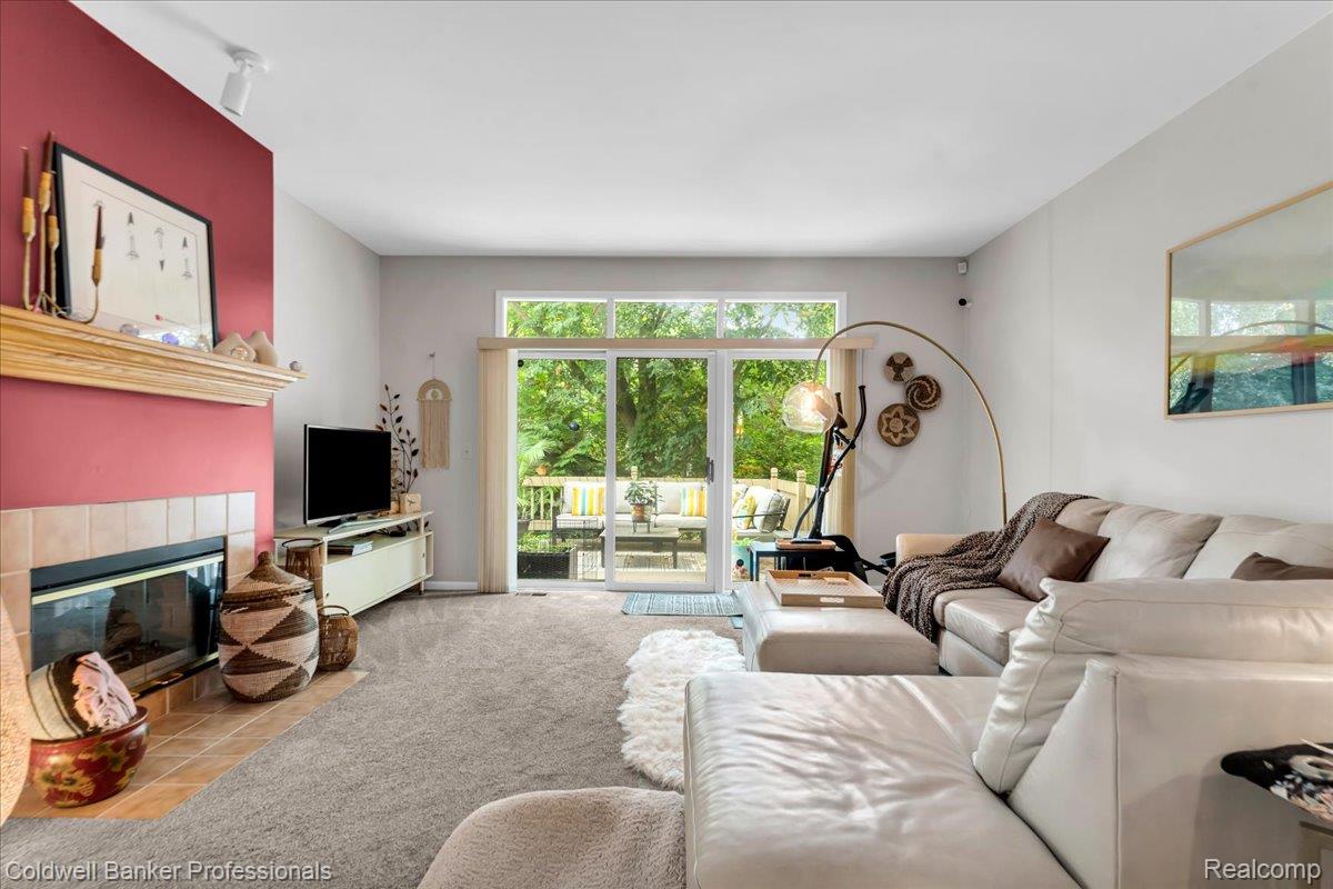2736 Winter Garden Court Property Photo 6