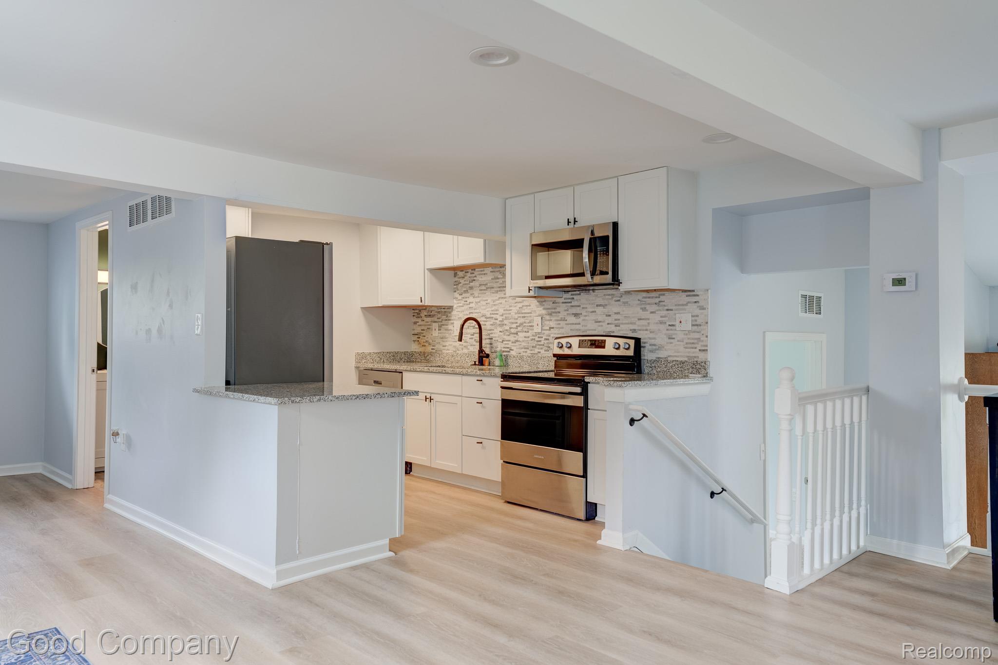 1269 Rochester Road Property Photo 11