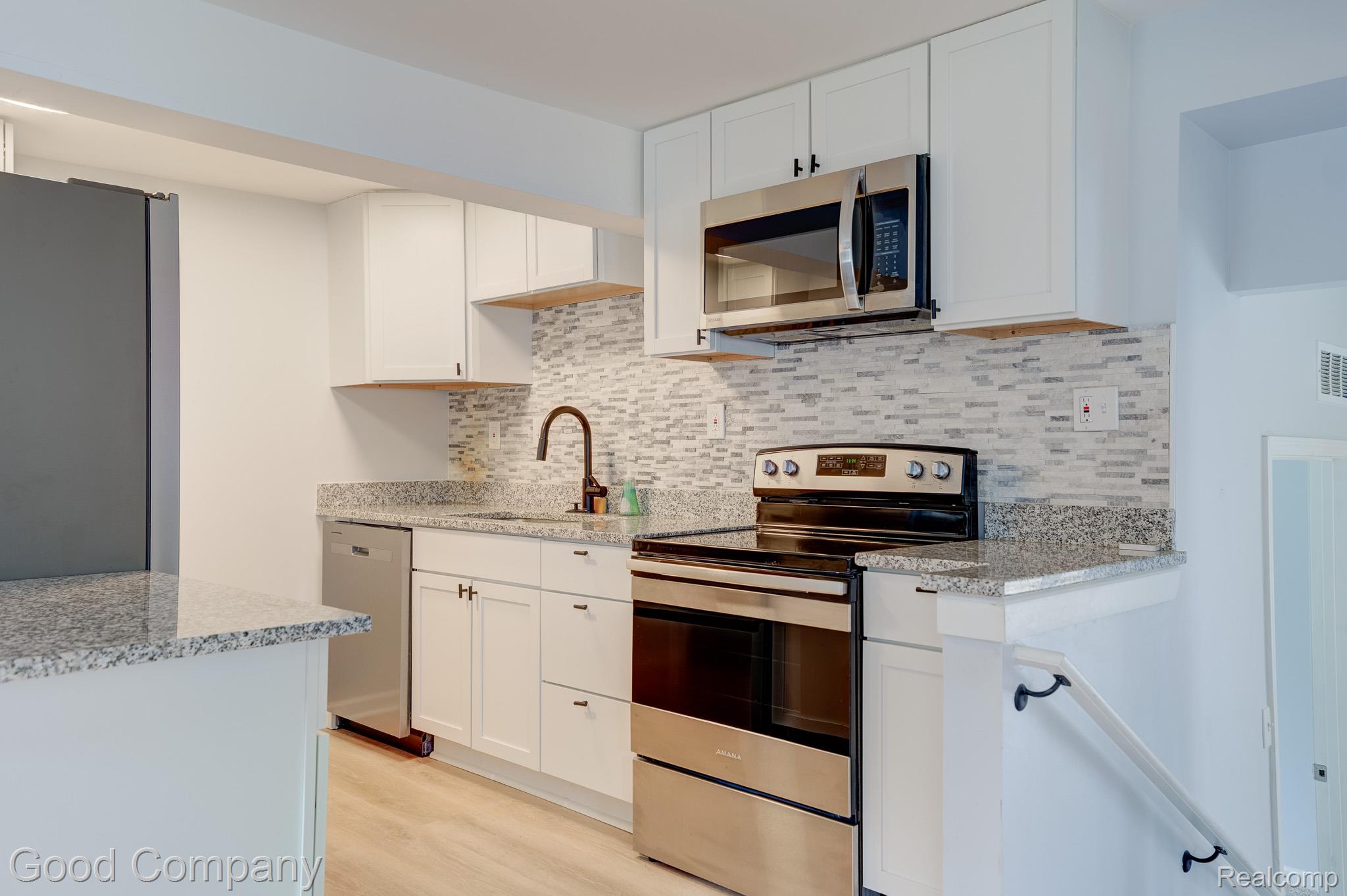 1269 Rochester Road Property Photo 12