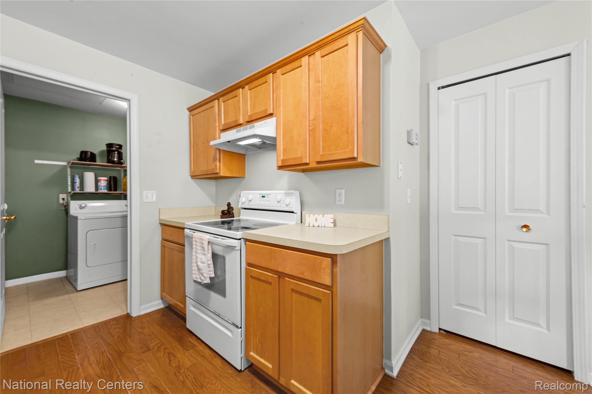 4048 Berkeley Avenue Property Photo 12