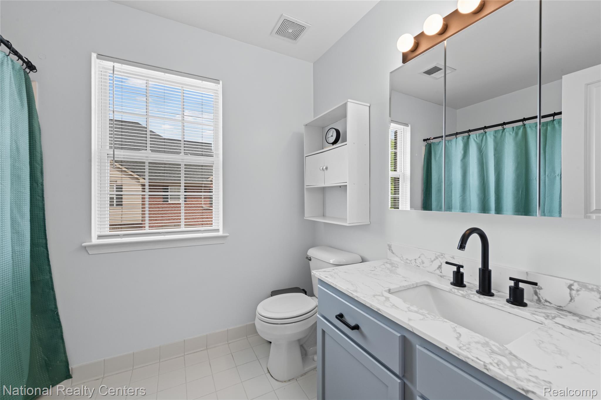 4048 Berkeley Avenue Property Photo 17