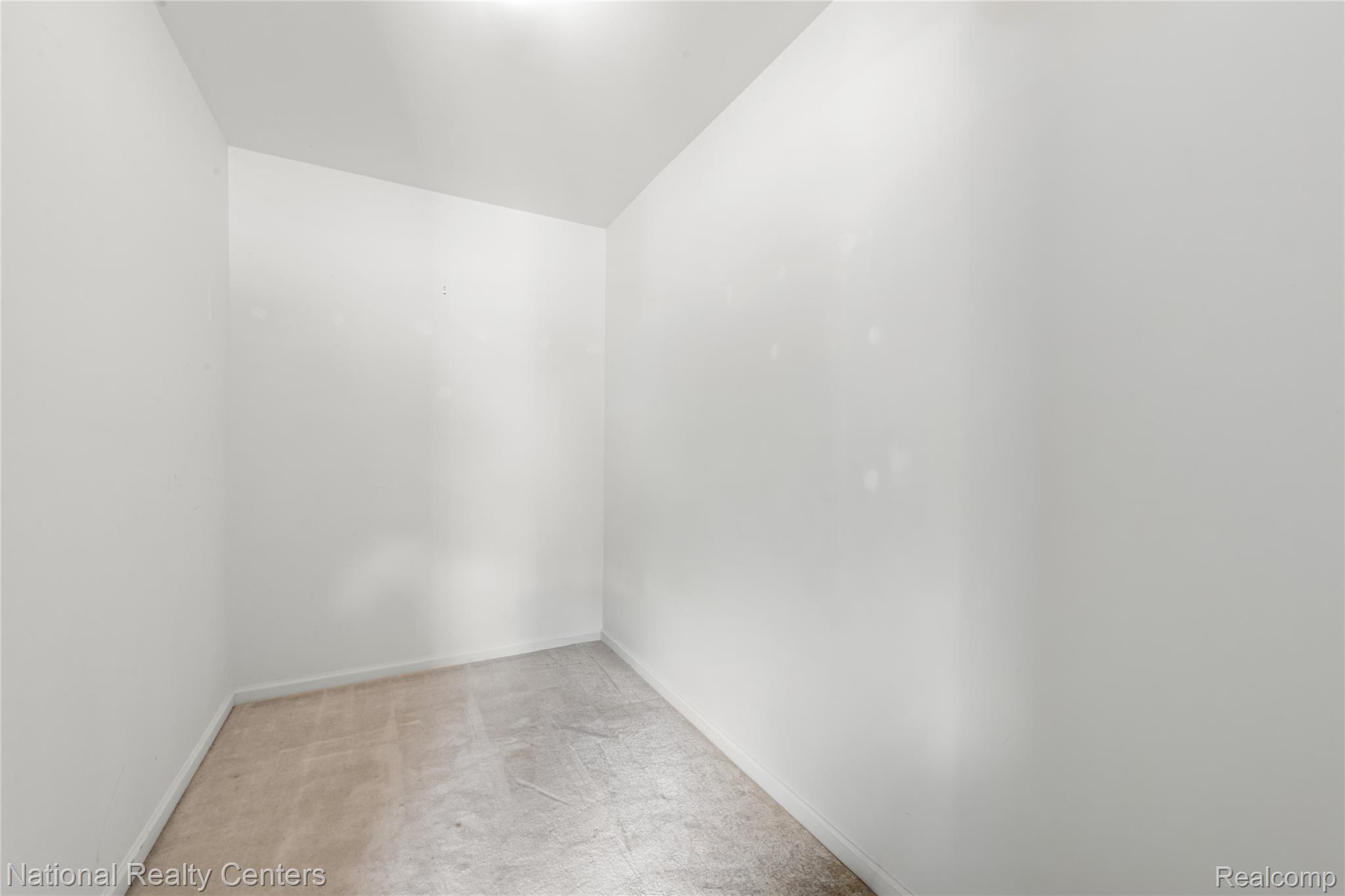 4048 Berkeley Avenue Property Photo 22