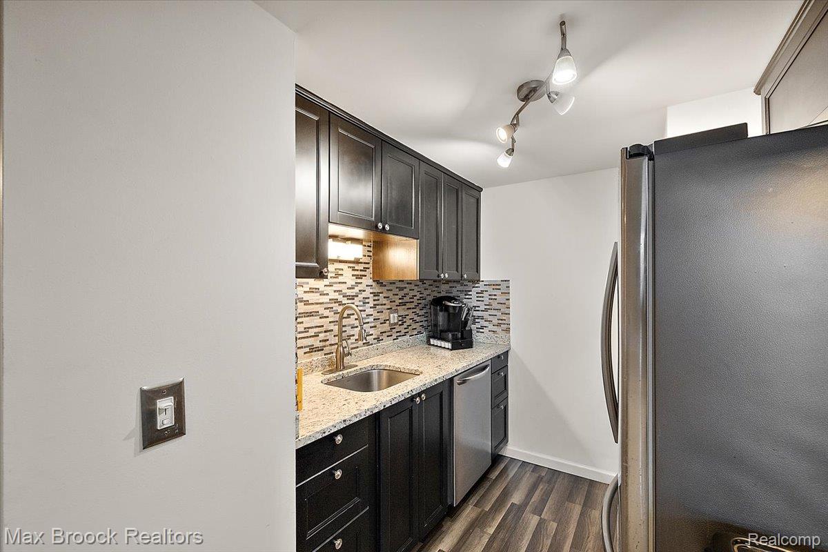 1300 E Lafayette Street 1509 Property Photo 11
