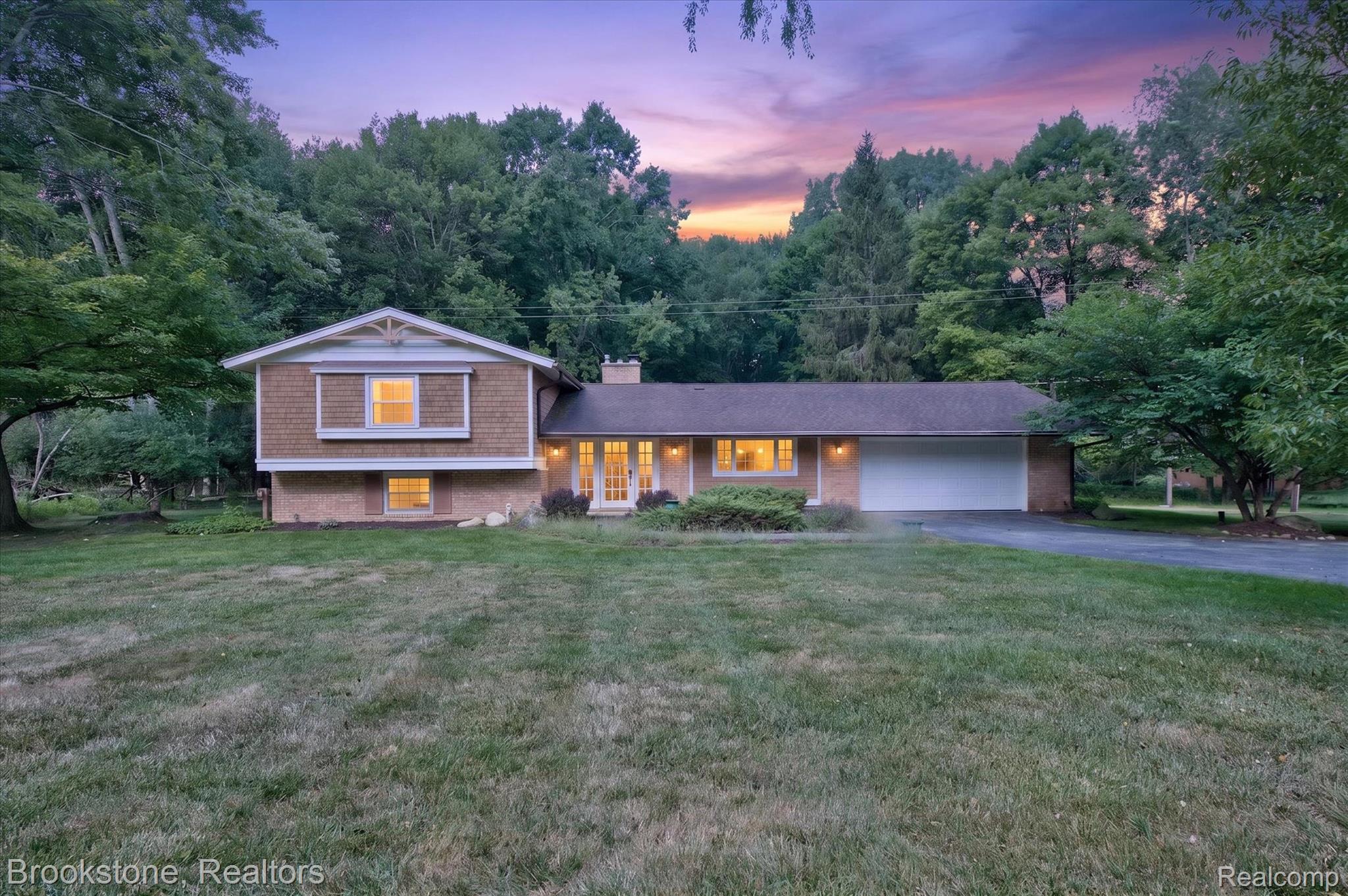 2737 N Wagner Road Property Photo 1