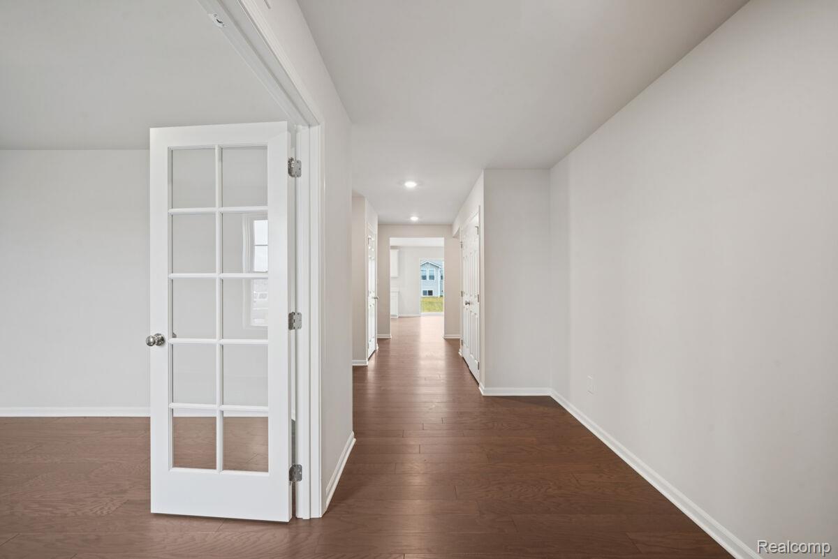 709 Whisperwood Way Property Photo 11