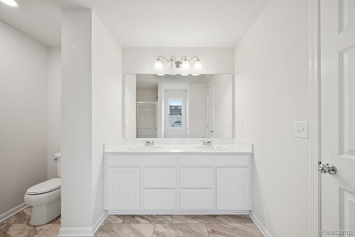 709 Whisperwood Way Property Photo 17