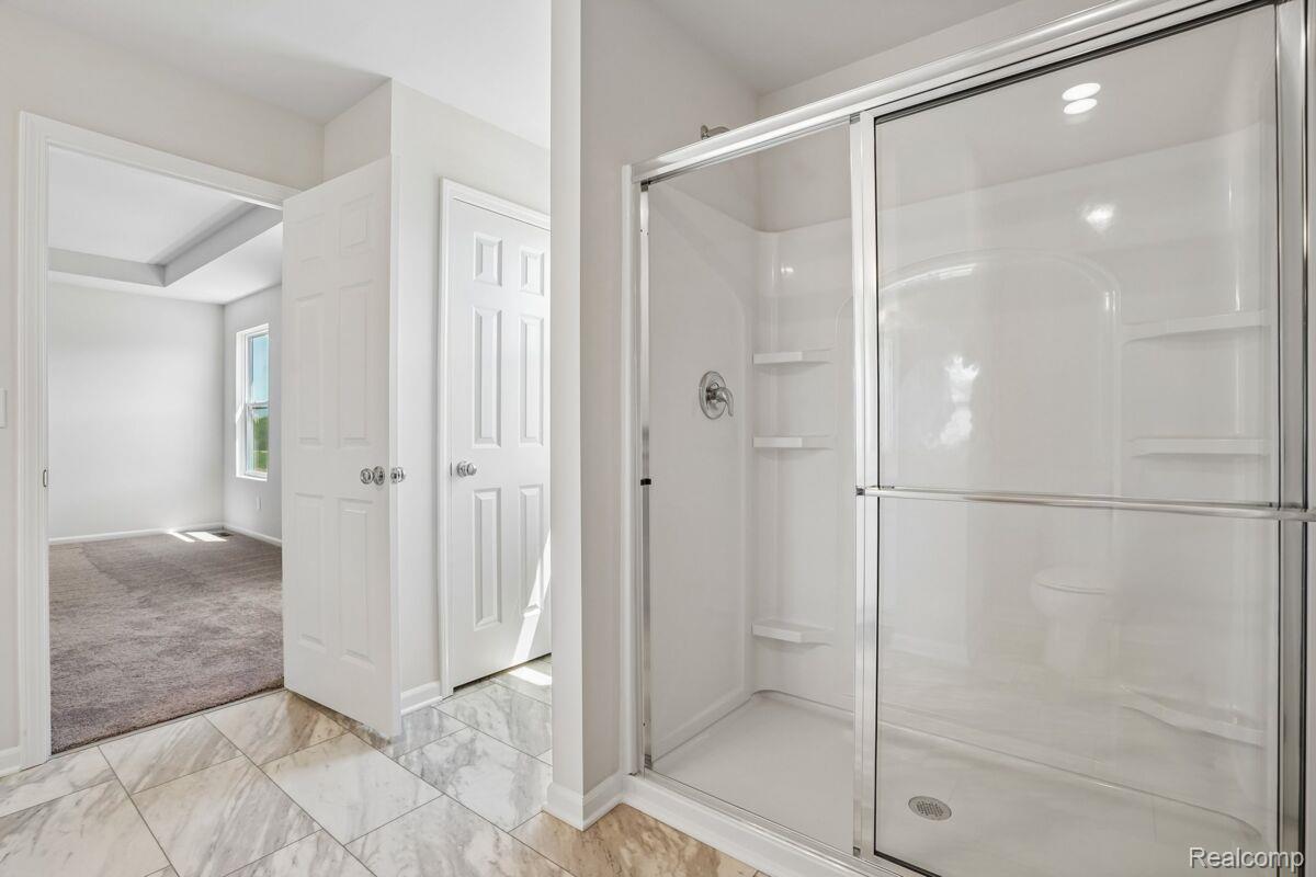 709 Whisperwood Way Property Photo 18
