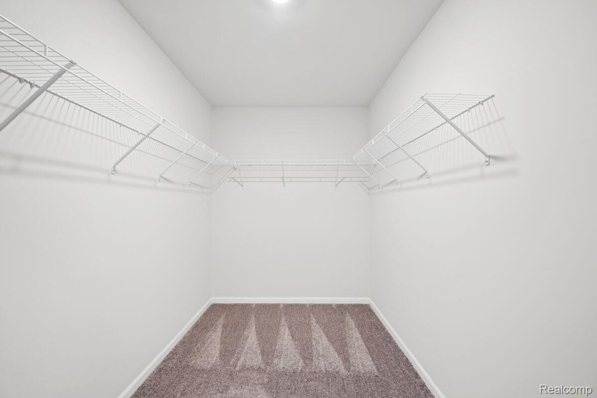 709 Whisperwood Way Property Photo 19