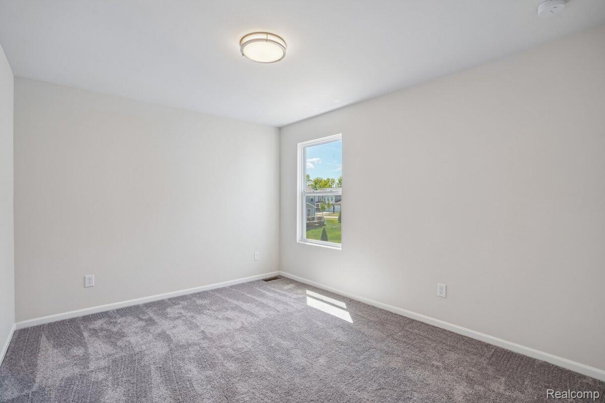 709 Whisperwood Way Property Photo 31