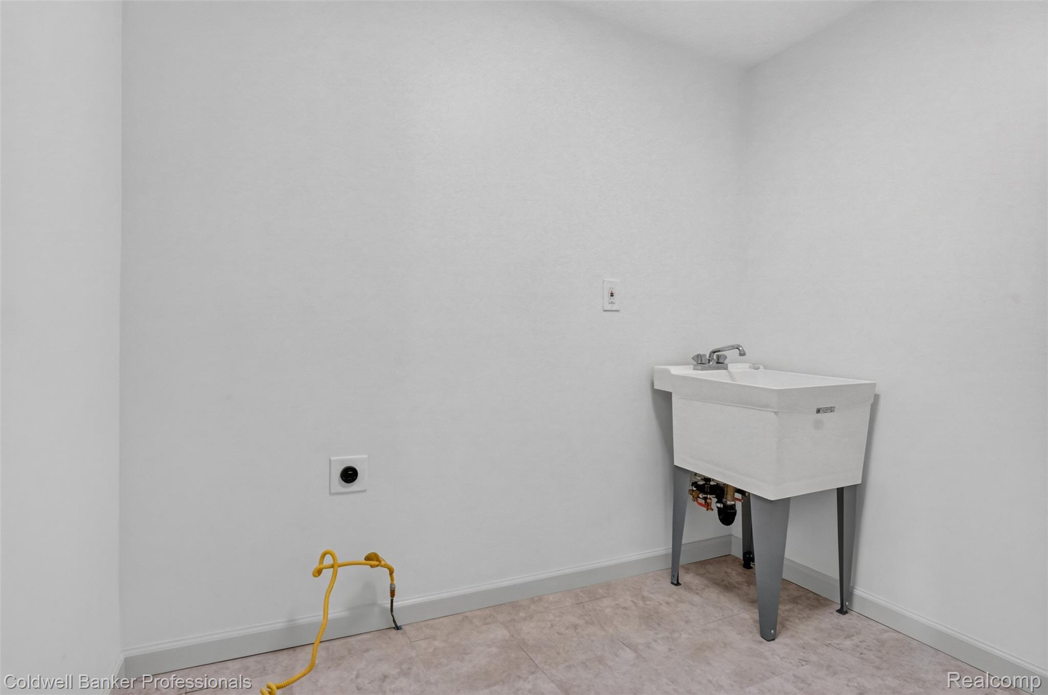 32754 Barclay Square 20 Property Photo 17