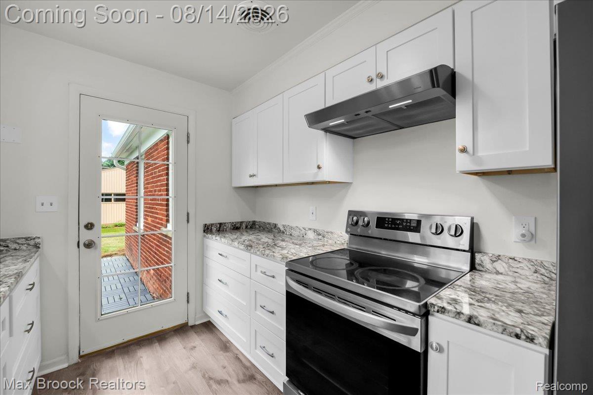 6695 W Dartmoor Road Property Photo 14