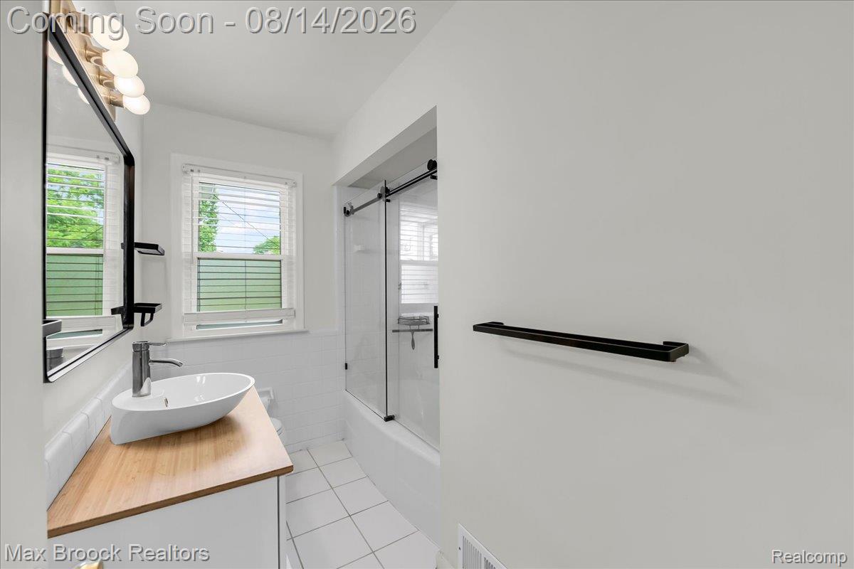 6695 W Dartmoor Road Property Photo 24