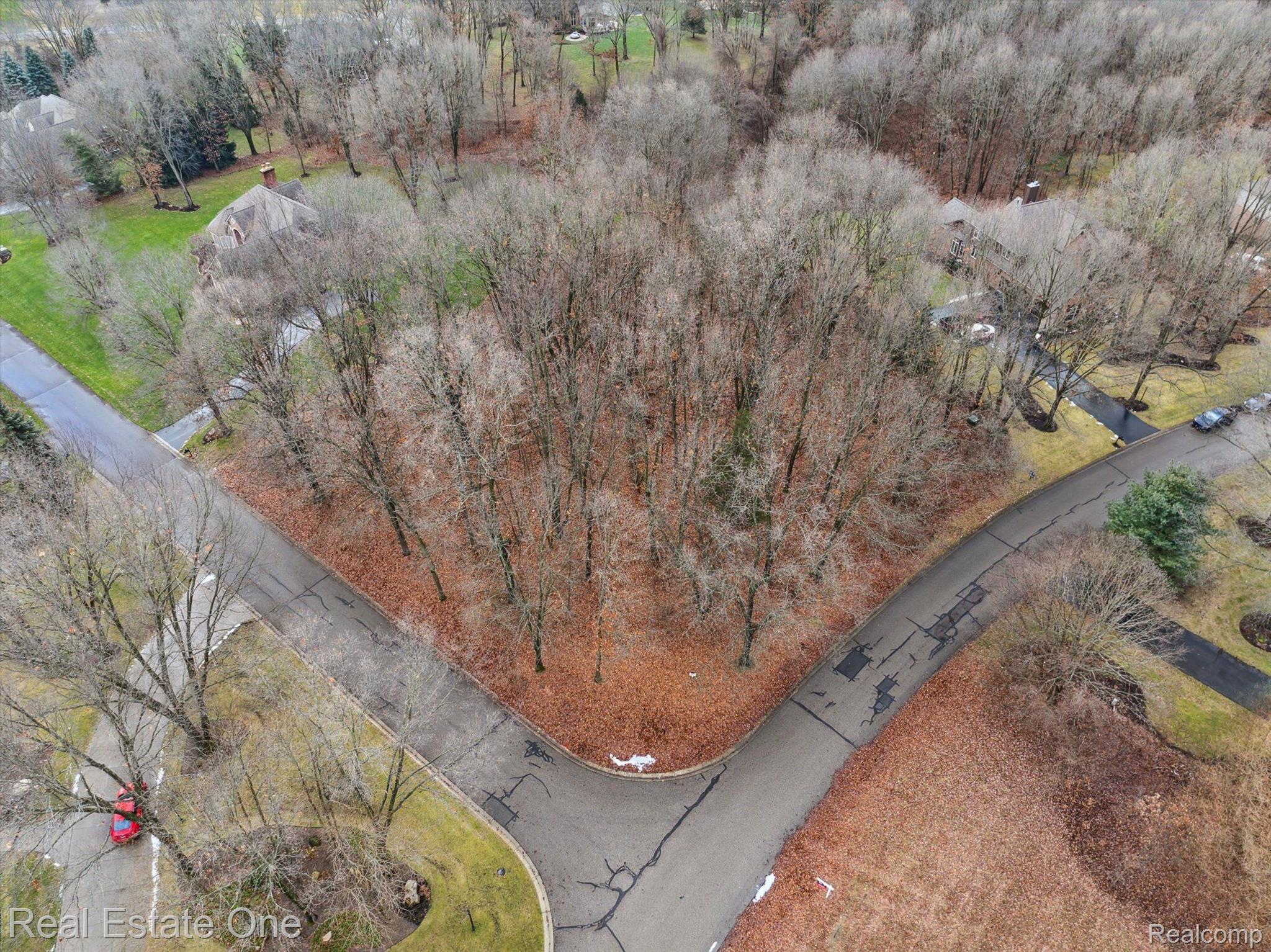 2423 Canterwood Property Photo 1