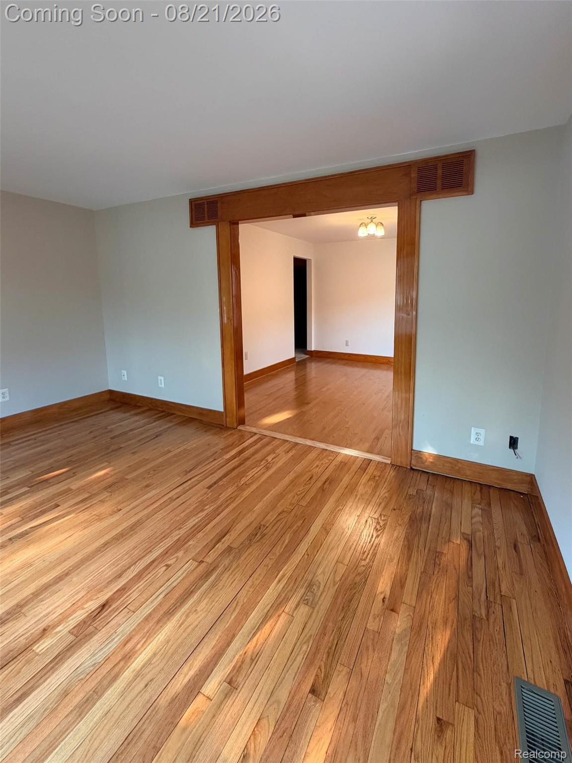 1261 S Birch Street Property Photo 7