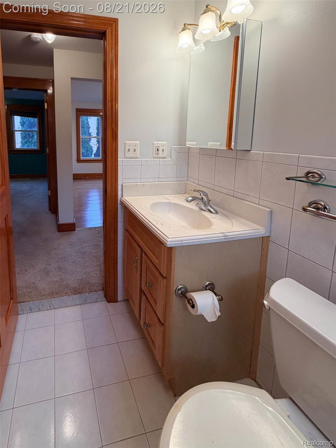 1261 S Birch Street Property Photo 13