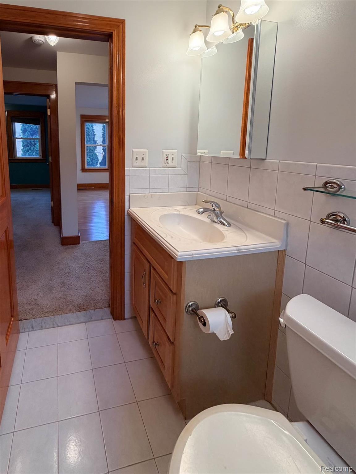 1261 S Birch Street Property Photo 13