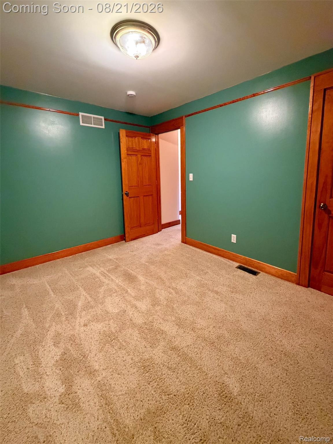 1261 S Birch Street Property Photo 18