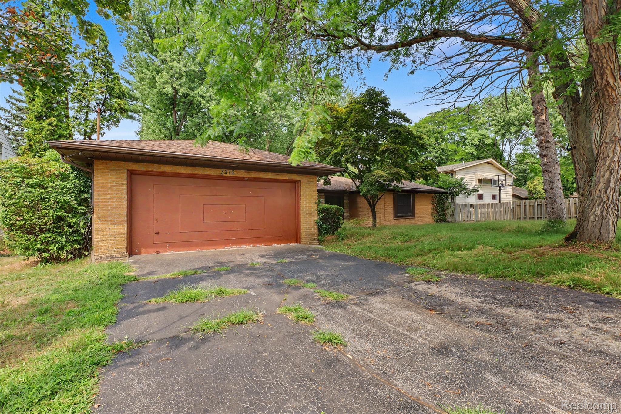 3216 Circle Drive Property Photo 3