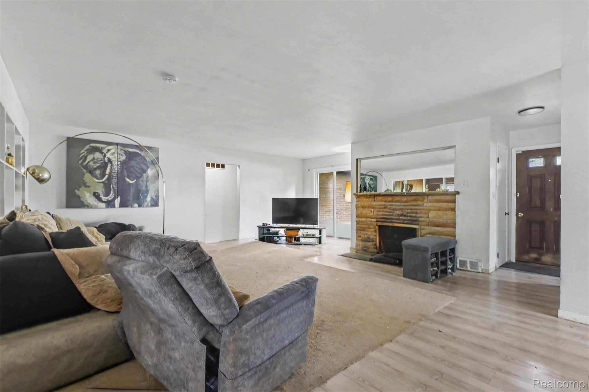 3216 Circle Drive Property Photo 4