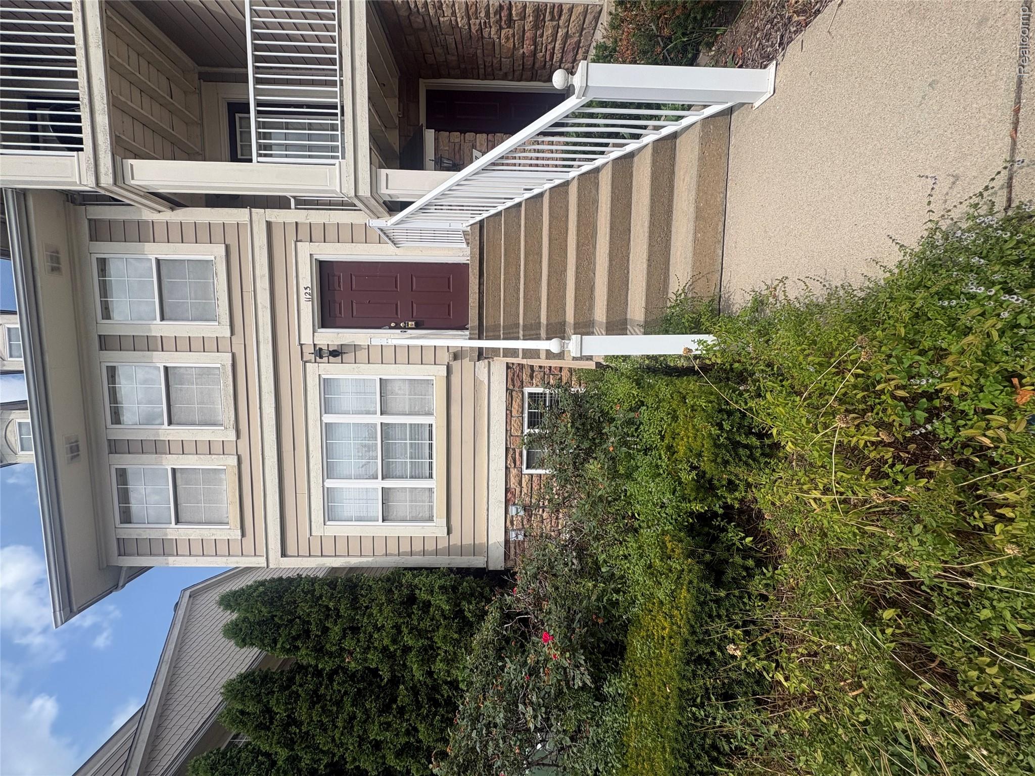 1123 Beaver Run Property Photo 1