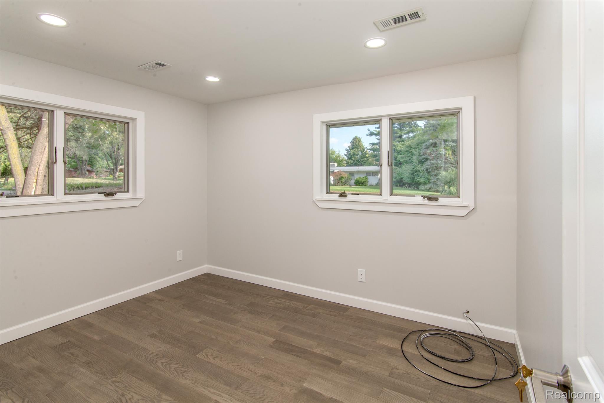 2800 Acorn Road Property Photo 15