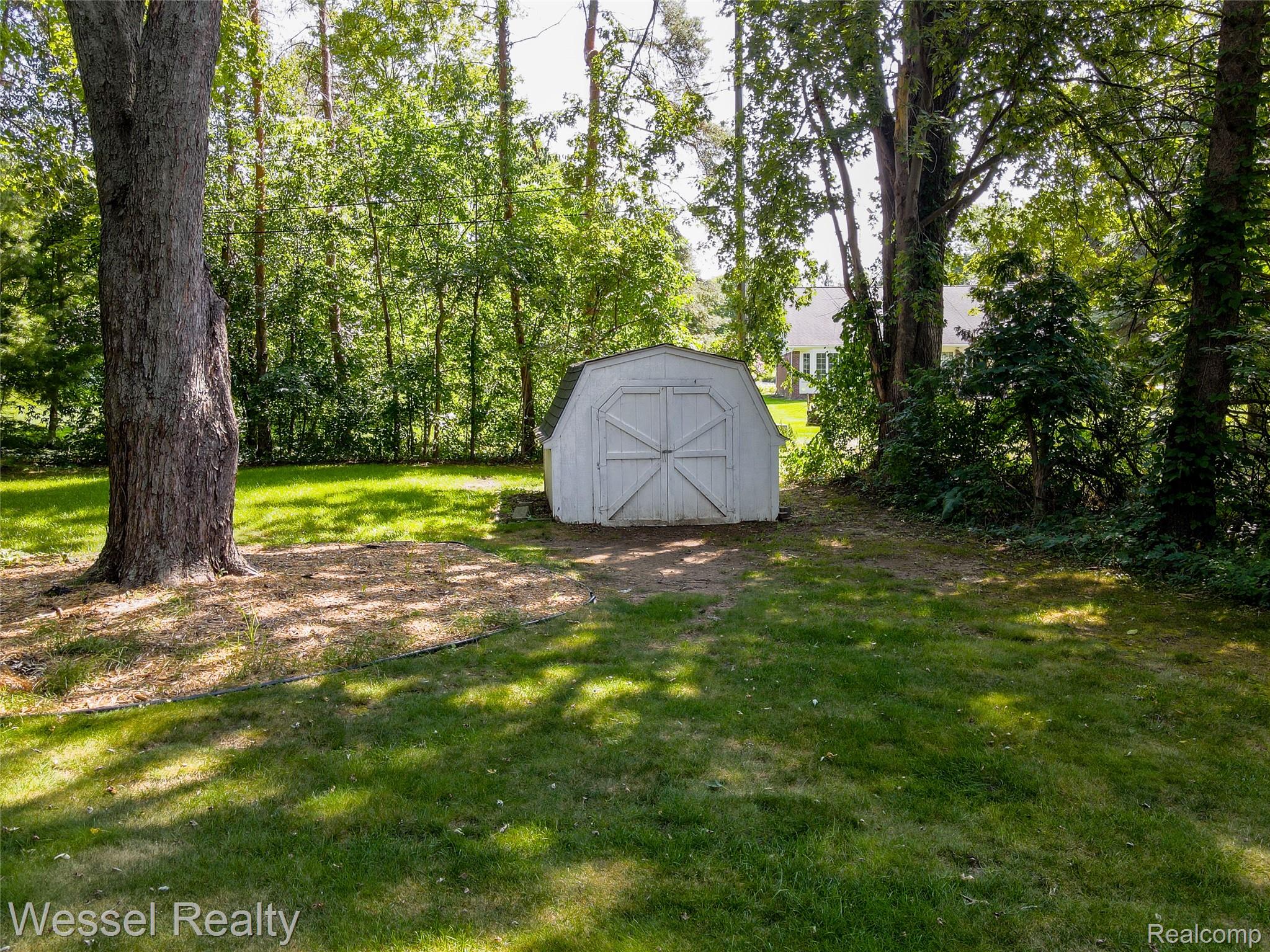 60384 Shawnee Lane Property Photo 34