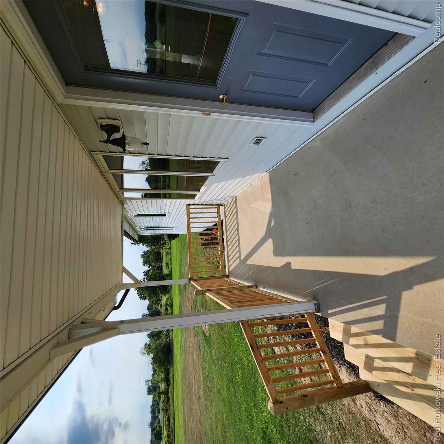 12350 Masters Road Property Photo 4