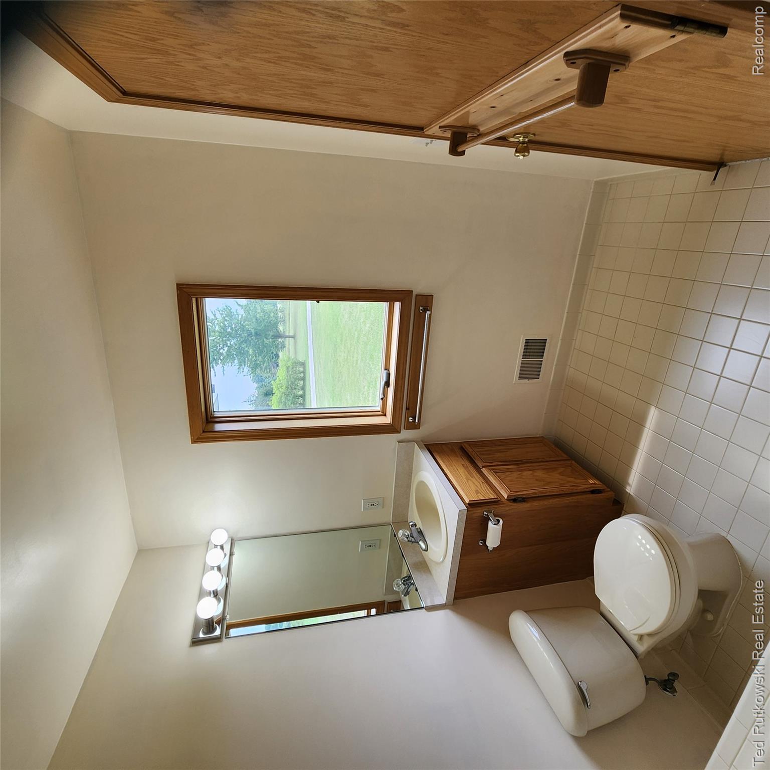 12350 Masters Road Property Photo 28
