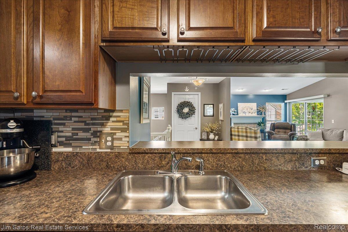52316 Naugatuck Drive Property Photo 8