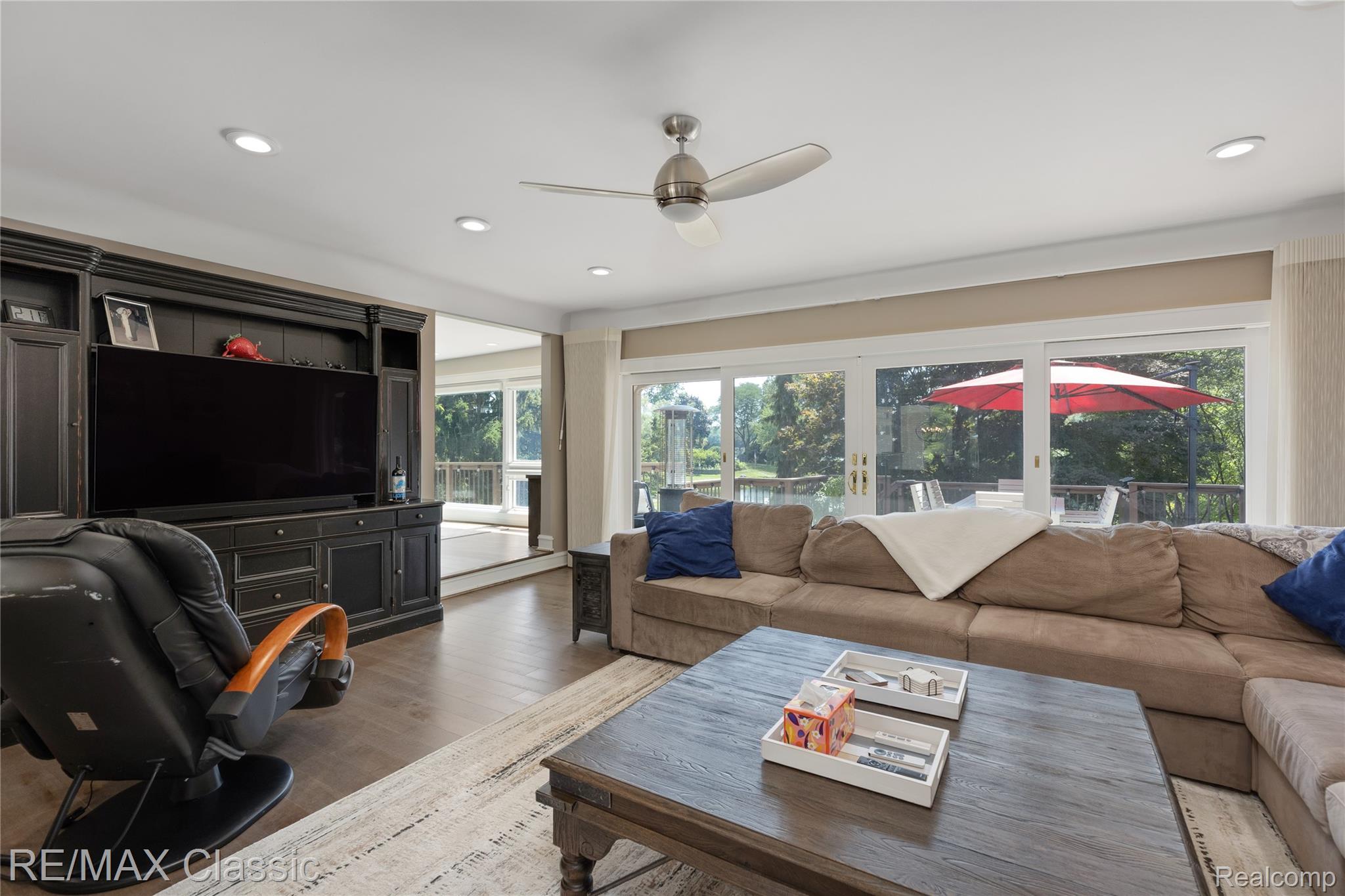 6600 Valley Spring Road Property Photo 6