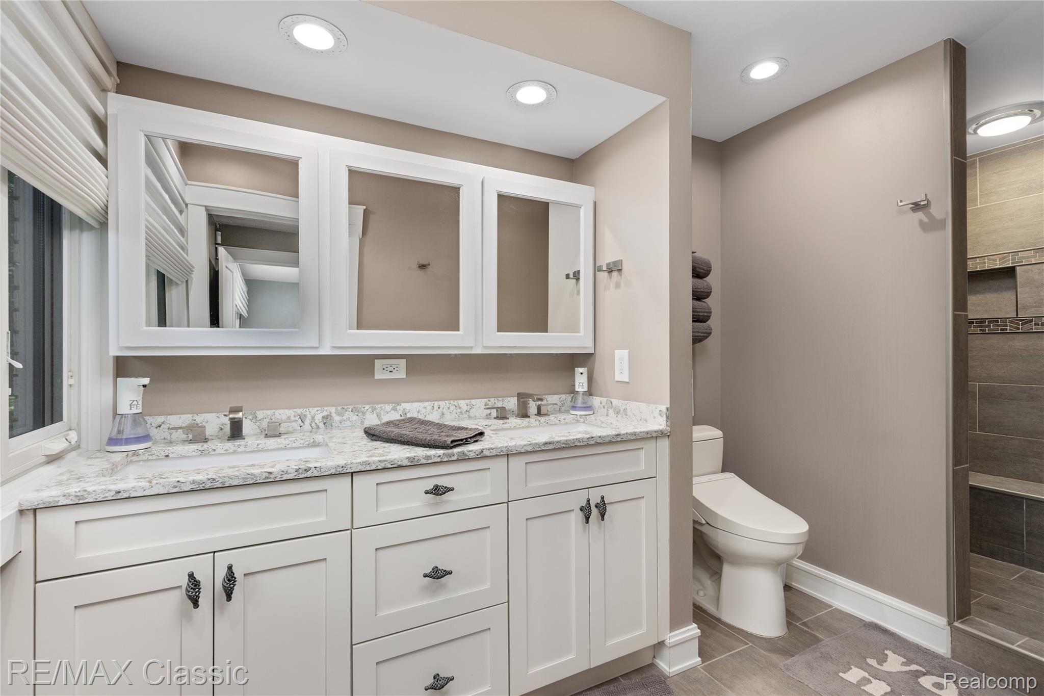 6600 Valley Spring Road Property Photo 20