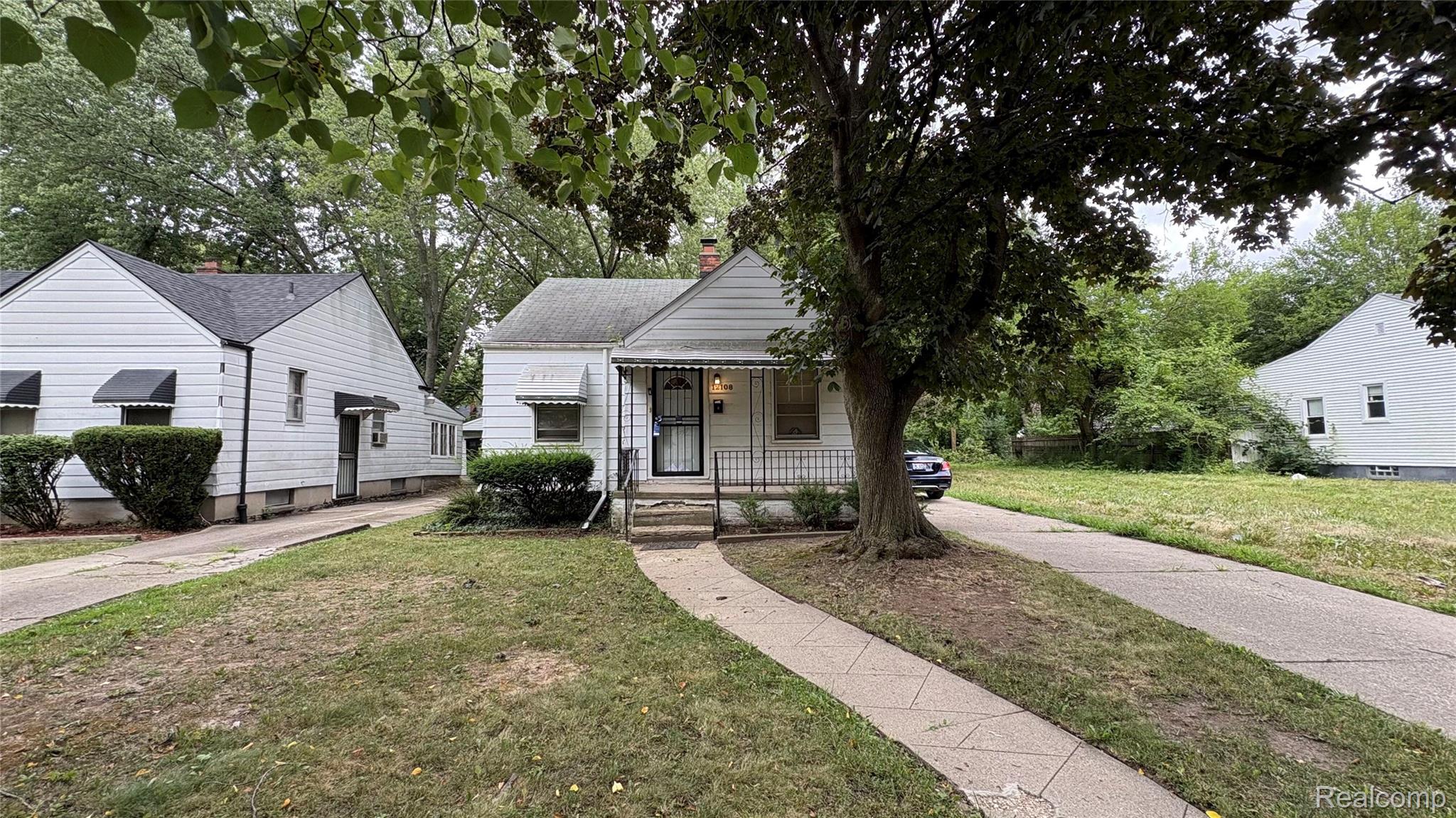 12108 Wayburn Street Property Photo 1